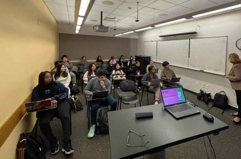 Groupize CEO Alisa de Gaspe Beaubien presenting to NYU students